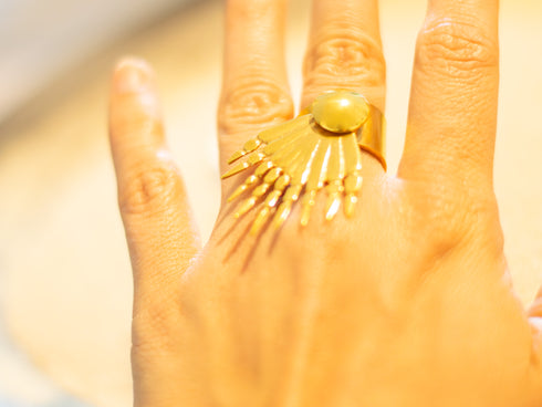 Anillo Pez León en Bronce con baño en Oro de 24 k