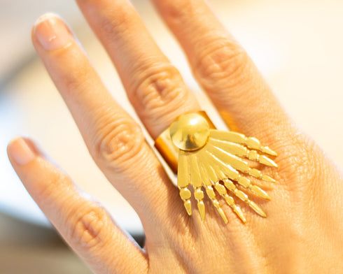 Anillo Pez León en Bronce con baño en Oro de 24 k