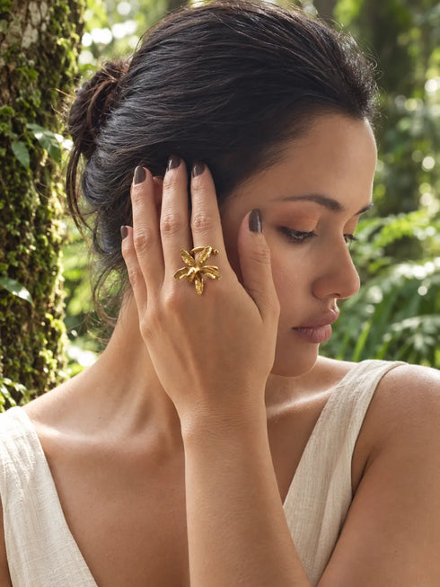 Anillo Cattleya en Espiral artesanal | Alas de Zafiro